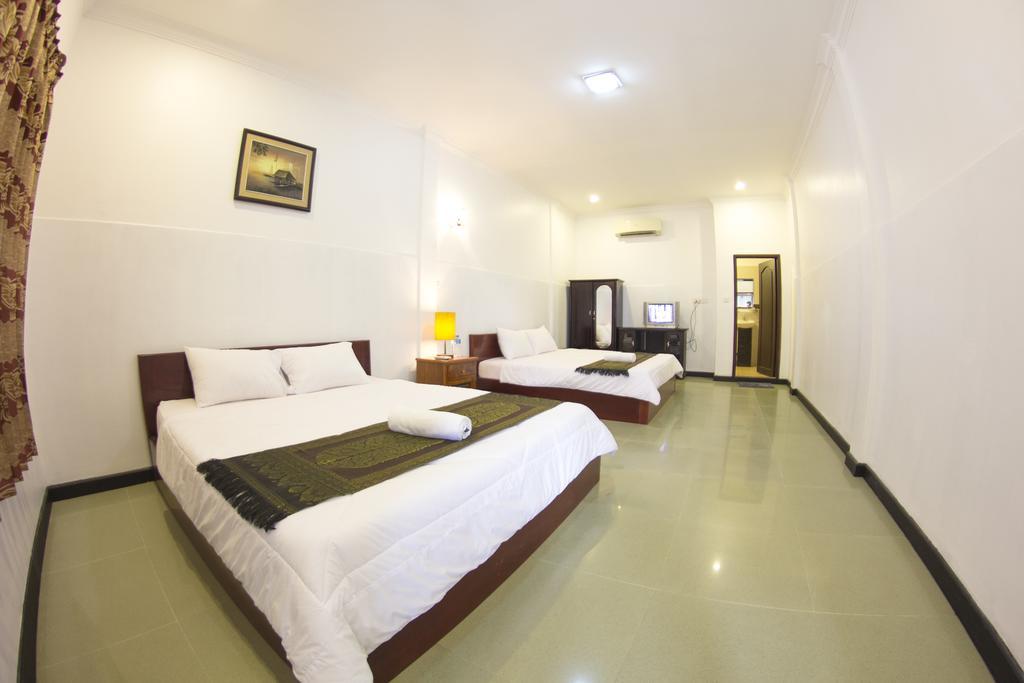 Sky Residence - 50M To Museum And Riverside Phnom Penh Room photo